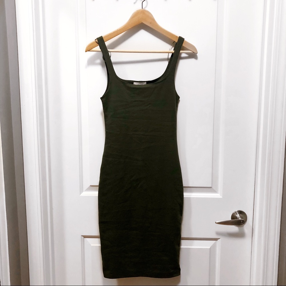 Zara Olive midi dress in small